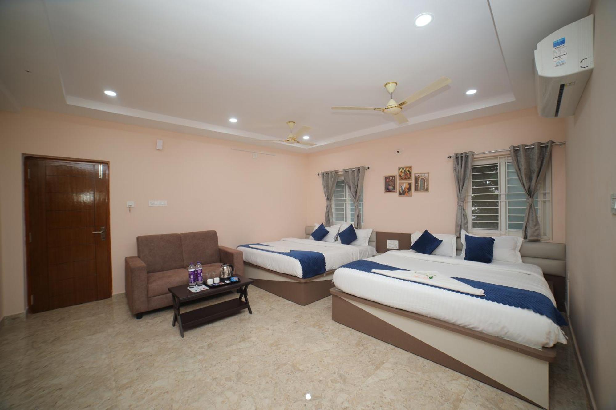 Sri Ganesh Grand Hotel Tirupati Exterior photo